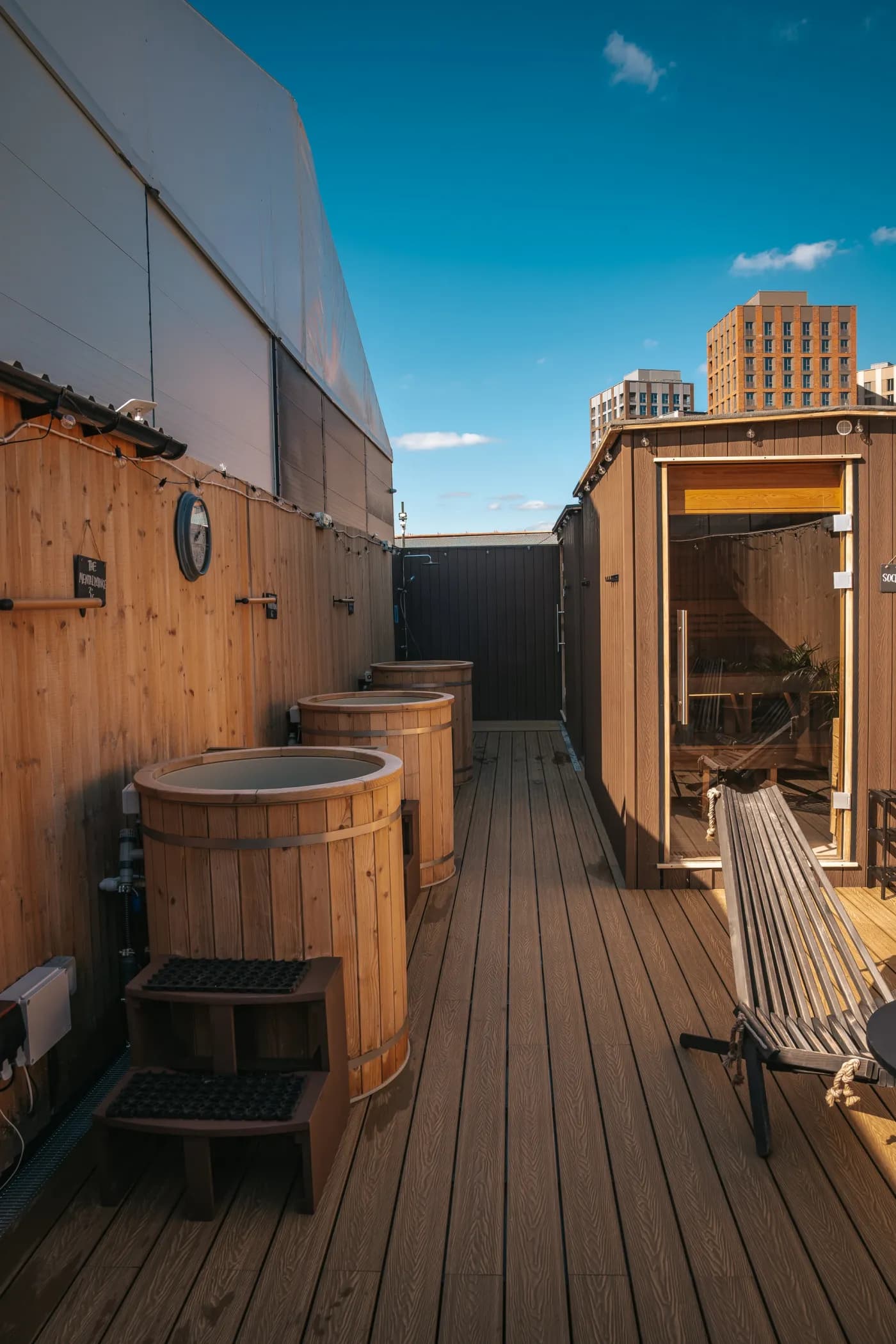 Lowlu Wandsworth — sauna and cold plunge